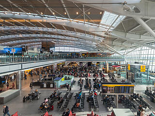 Heathrow: nyárra már ne adjanak el több jegyet a reptérről!