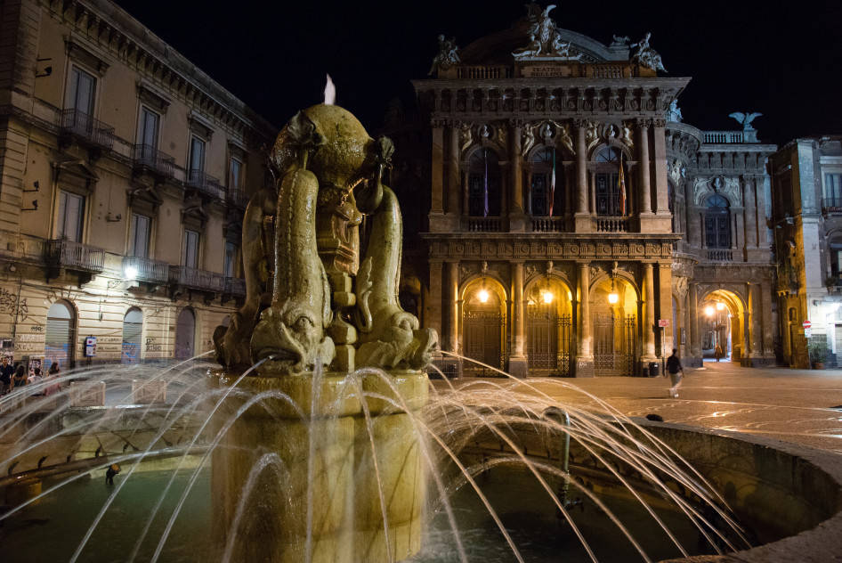 Fontana de Delfini szökőkút, Catania