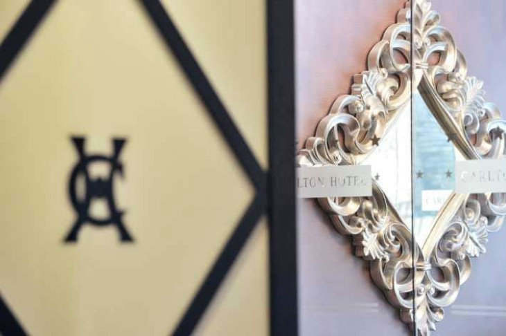 A tervek szerint idén augusztus végétől várják a Carlton Hotel új vendégeit