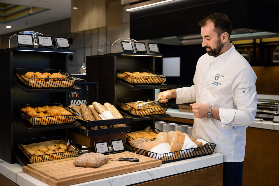 Papdi László a megújult pékárukínálattal