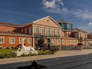 Új szállástrend Európa-szerte: amikor a hotel igazából egy művészeti galéria