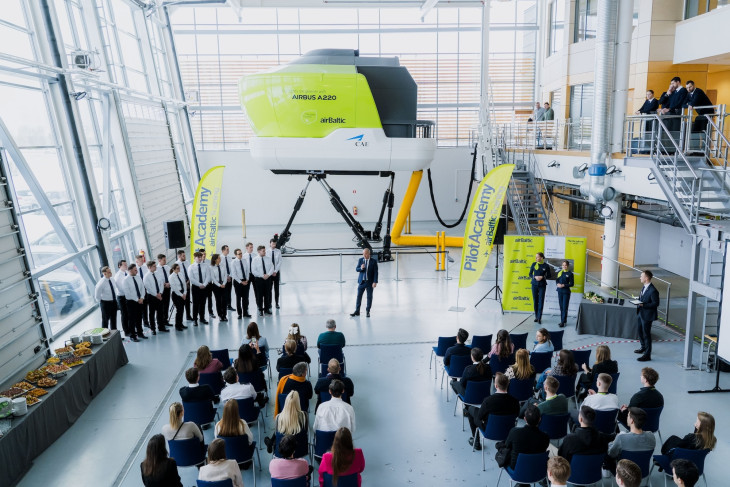 Megkezdte a tanulást a 21. csoport az airBaltic pilóta akadémián / Fotó: Airbaltic