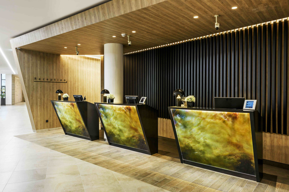 Danubius Hotel Helia, recepció