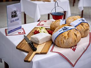 Végigkóstolták Magyarország legjobb kenyereit