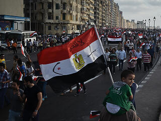 Egyiptom: óvatosságra int a külügy