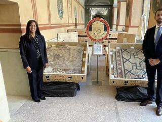 Száz éve eltűnt ókori mozaikegyüttest kapott vissza az olasz kormány