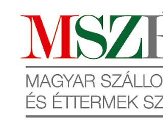 MSZÉSZ: miért kéne védettségi igazolvány szállodai tartózkodáshoz?