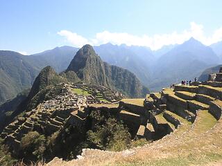 Lezárták a Machu Picchut a perui zavargások miatt
