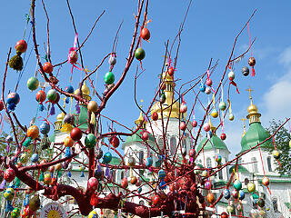Románia karanténnal várja a turistákat az ortodox húsvétra