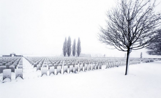 Katonai temető, Ypres (fotó: Michael St. Maur Sheil)
