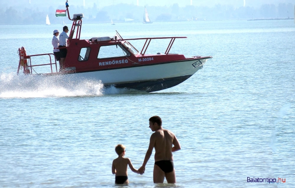 Vizirendőrök, fotó: balatontipp.hu
