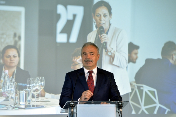 Nagy István agrárminiszter beszédet mond a 41. országos borverseny eredményhirdetésén a Budapest Marriott Hotelben 2022. augusztus 31-én.