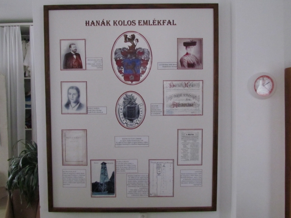 Hanák Kolos emlékfal a kiállításon (Fotó: Mentusz Károly)