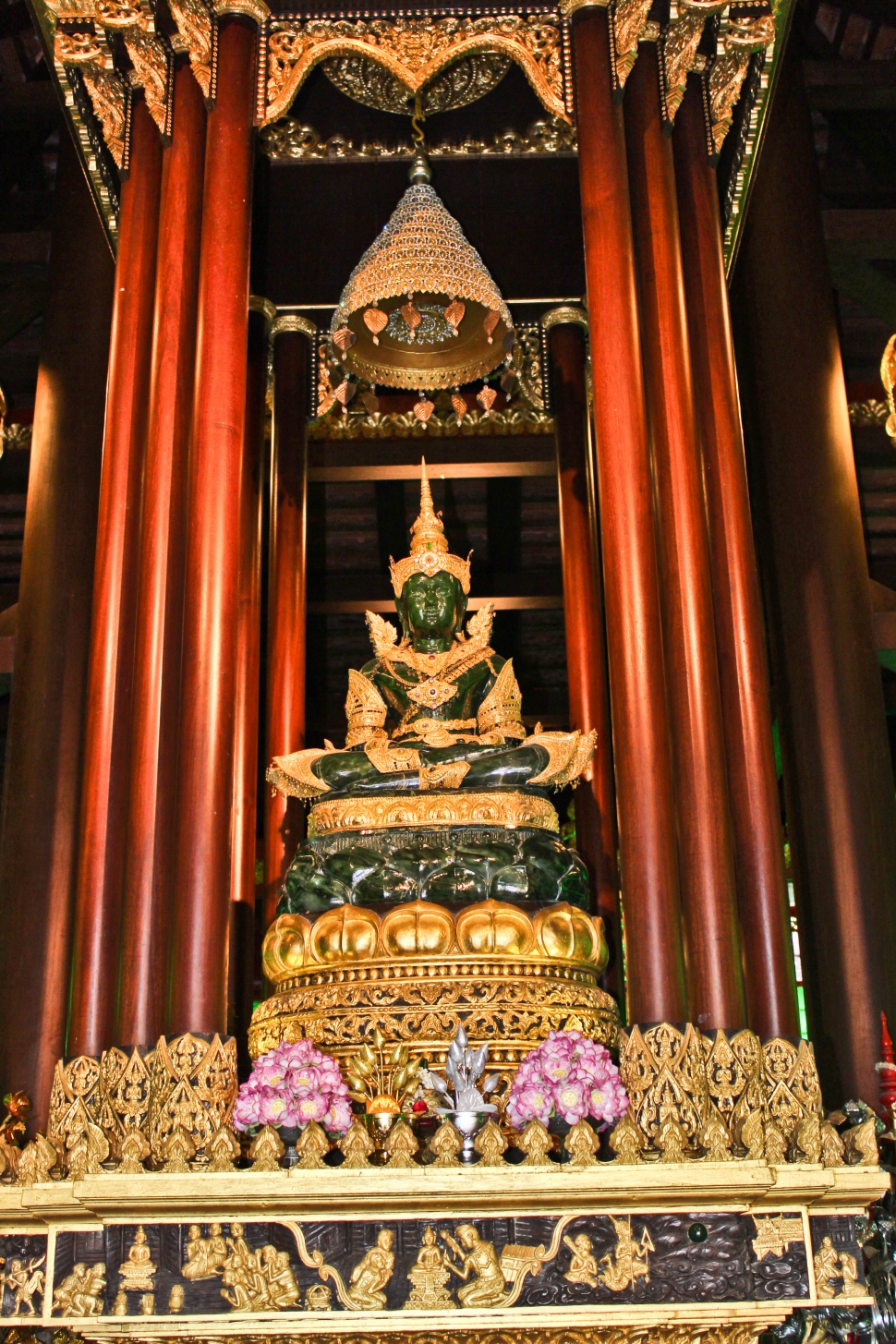 Smaragd Buddha a Wat Phra Kaew-ban (Fotó: Berende Alexa)