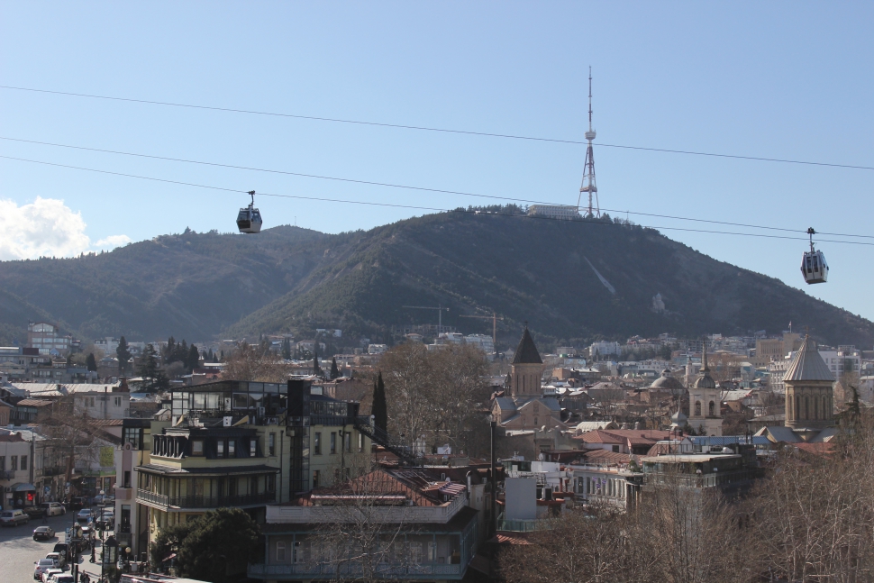 Felvonók Tbiliszi felett (Fotó: Berende Alexa)